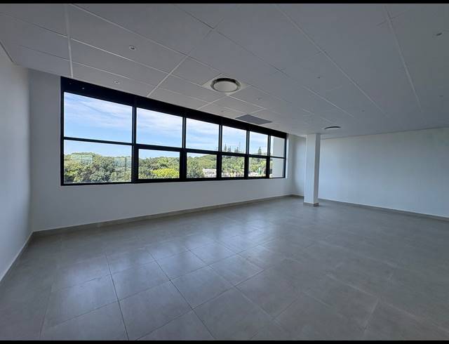 98M² RETAIL TO LET IN BALLITO CENTRAL